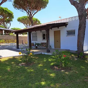 Recently Renovated - 5min Walk From The Beach Сasa de vacaciones
