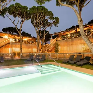 Aparthotel Biopasivos Living Pura Madera, Chiclana de la Frontera